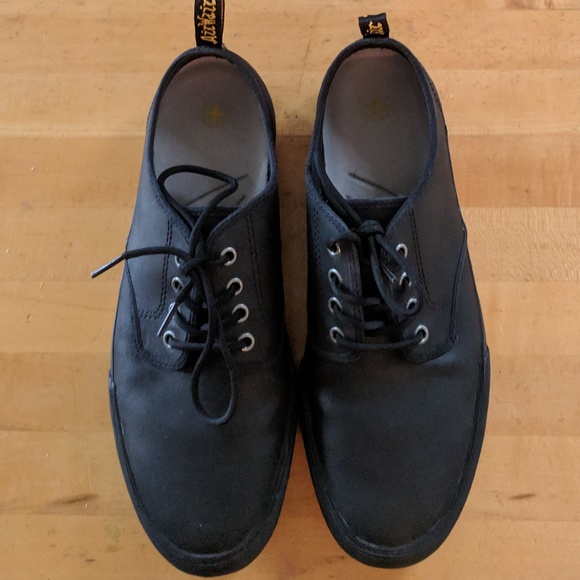 dr martens pressler leather black